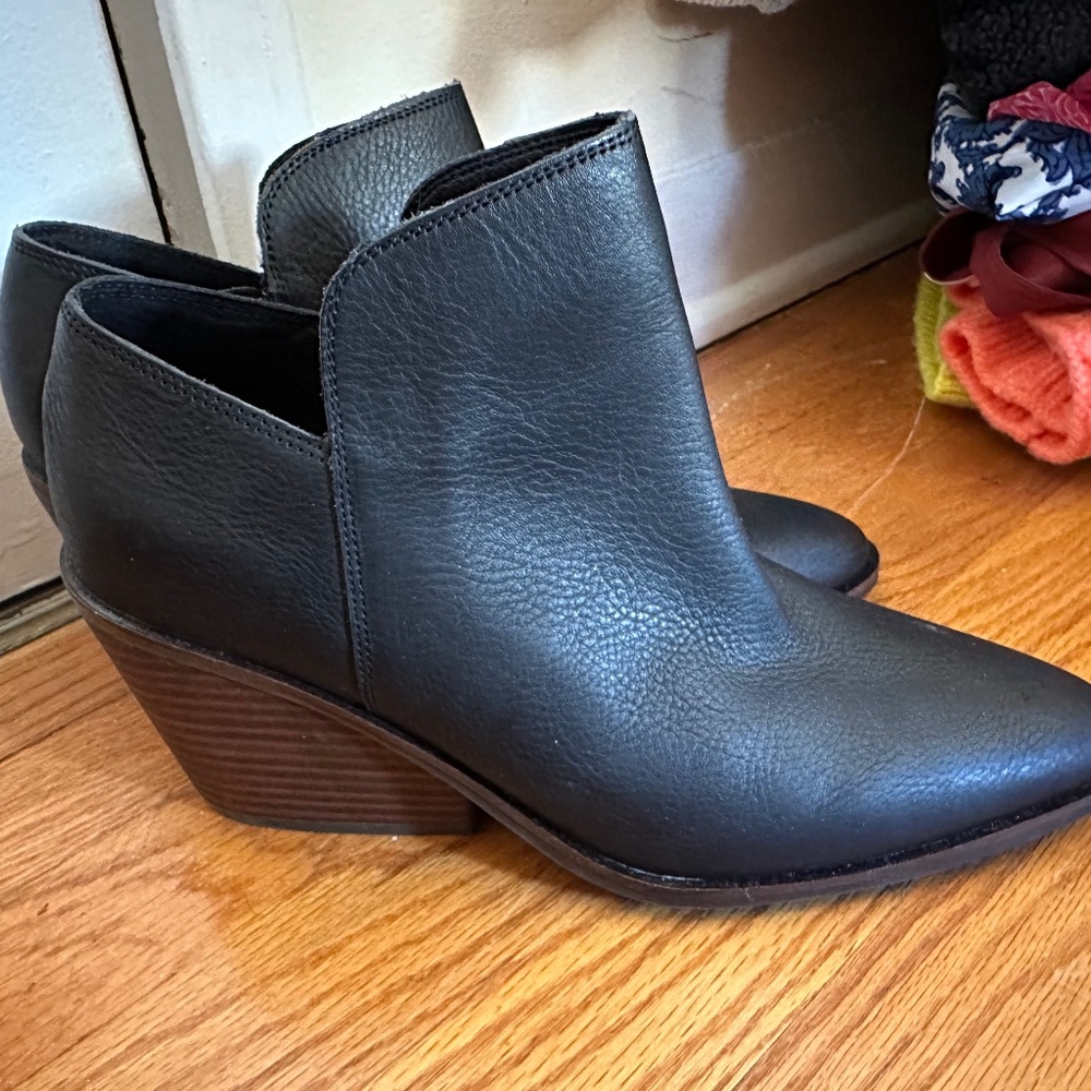 Lucky Brand Booties, 9.5